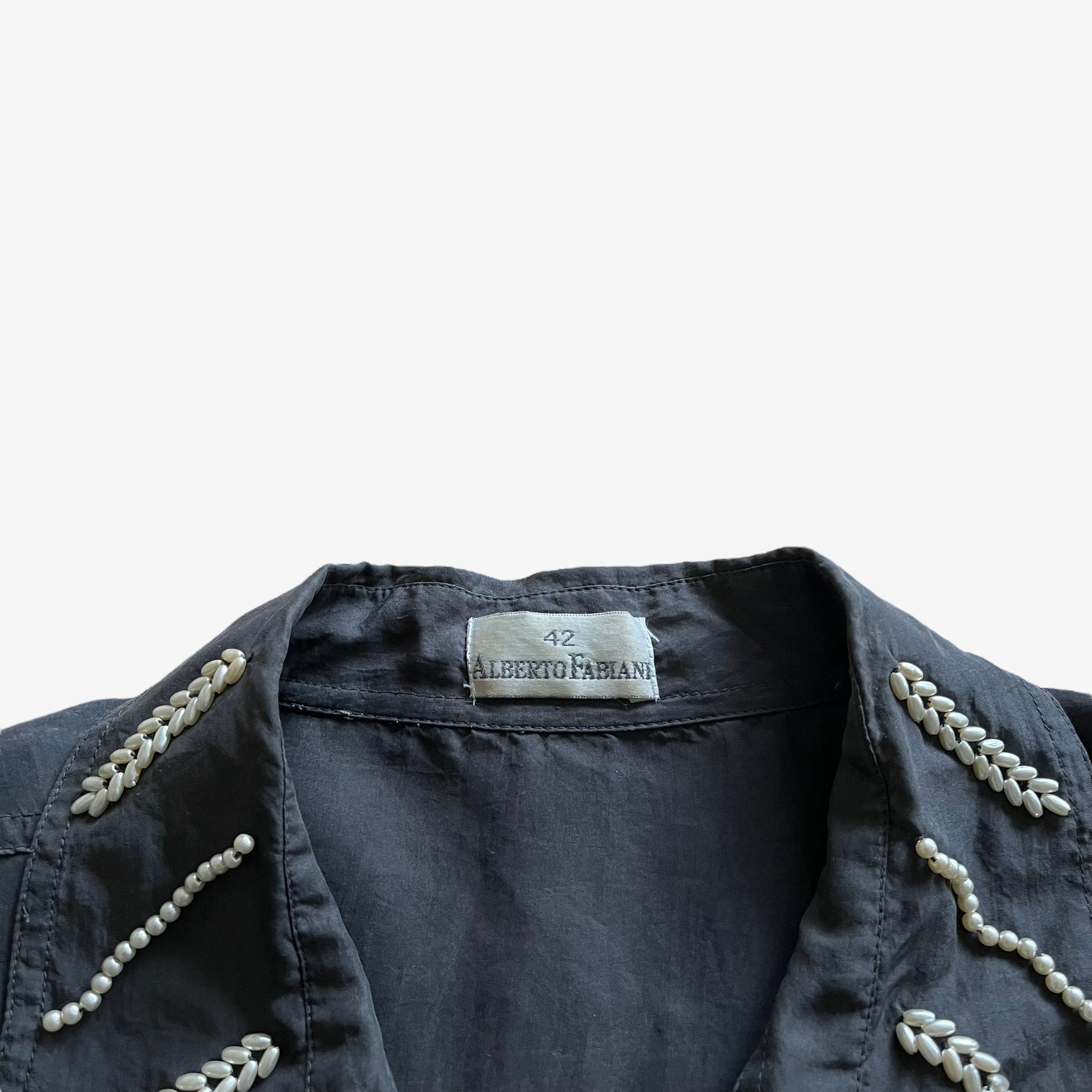 Vintage 80s Womens Alberto Fabiani Long Sleeve Grey Silk Shirt With Faux Pearl Detailing Label - Casspios Dream