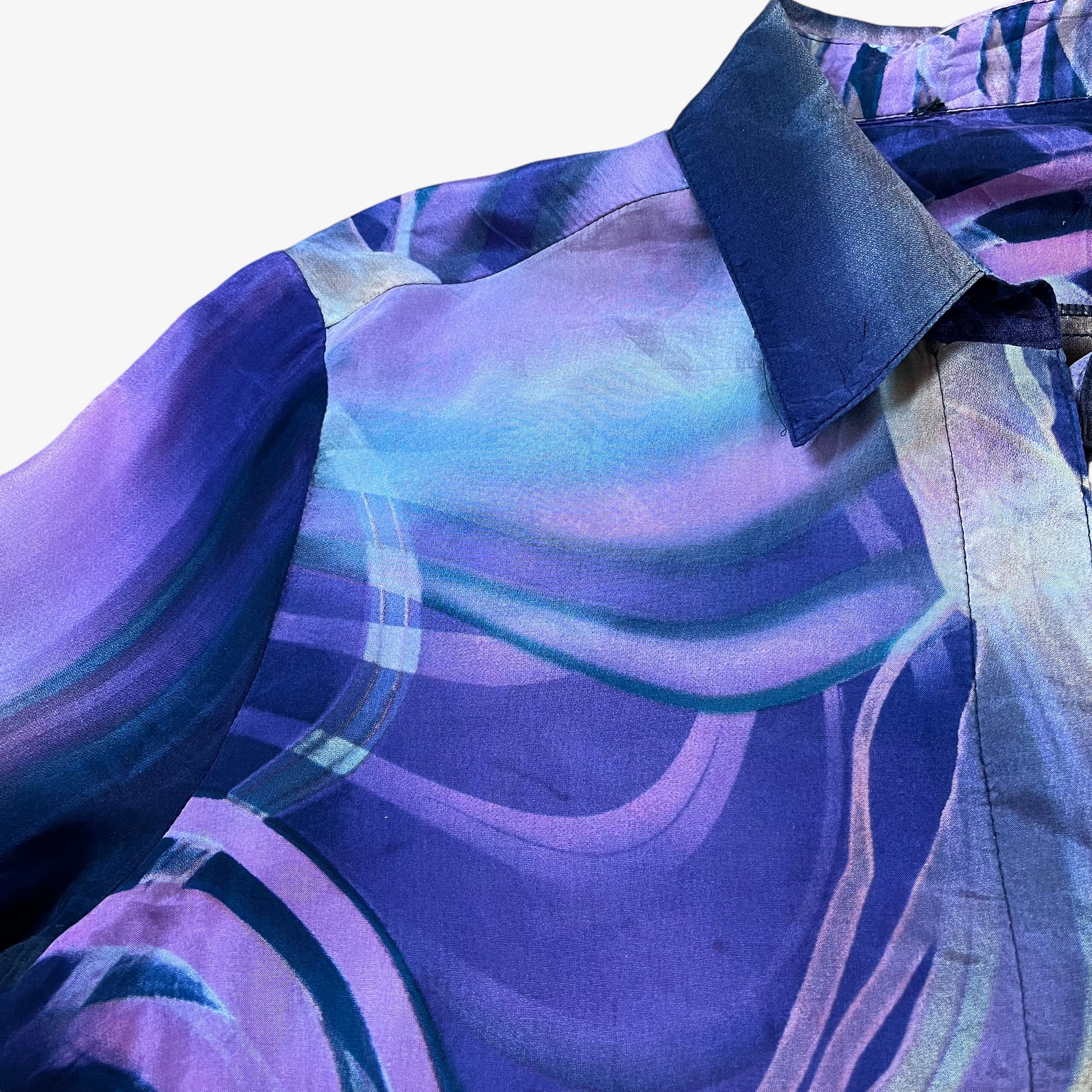 Vintage 80s Womens Purple And Blue Abstract Print Silk Shirt Chest - Casspios Dream