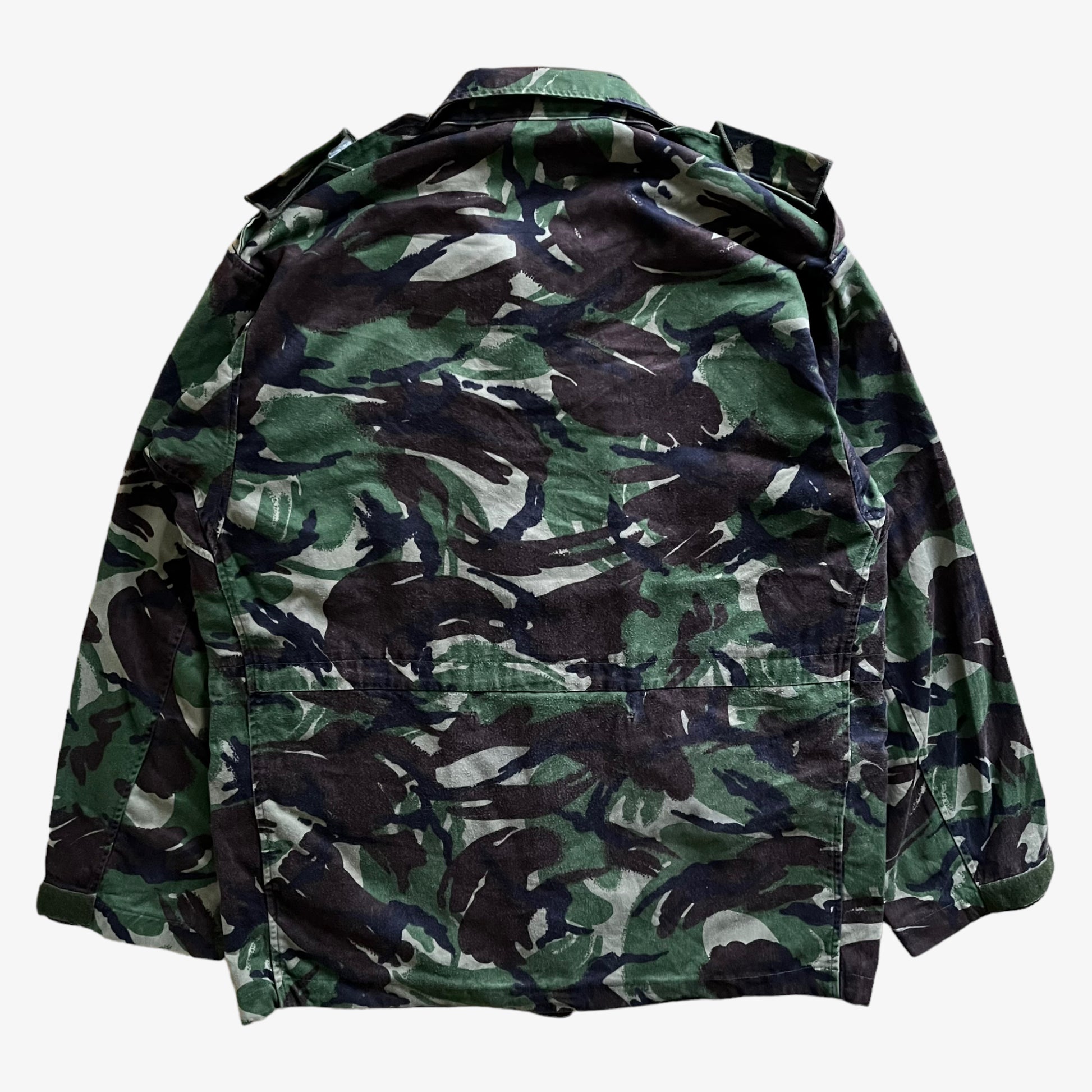 Vintage 90s Mens Army Camouflage Utility Jacket Back - Casspios Dream