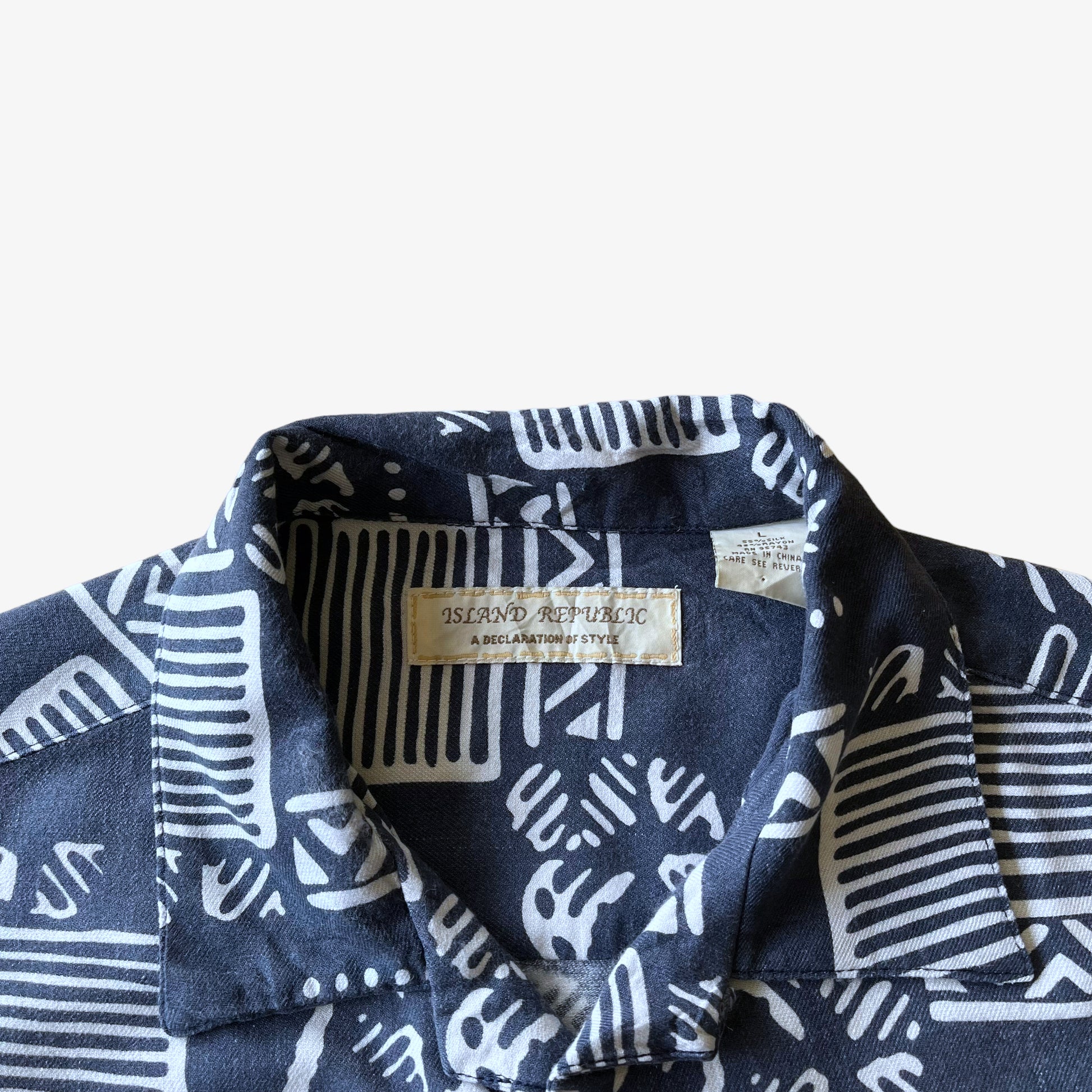Vintage 90s Mens Island Republic Palm Tree Print Short Sleeve Navy Silk Blend Hawaiian Shirt Label - Casspios Dream