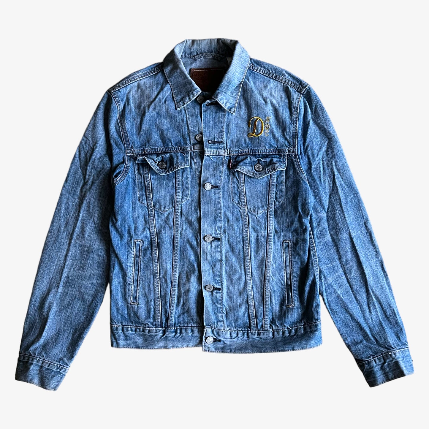 Vintage 90s Mens Levis Jesus Christ Has My Back Embroidered Blue Denim Trucker Jacket - Casspios Dream