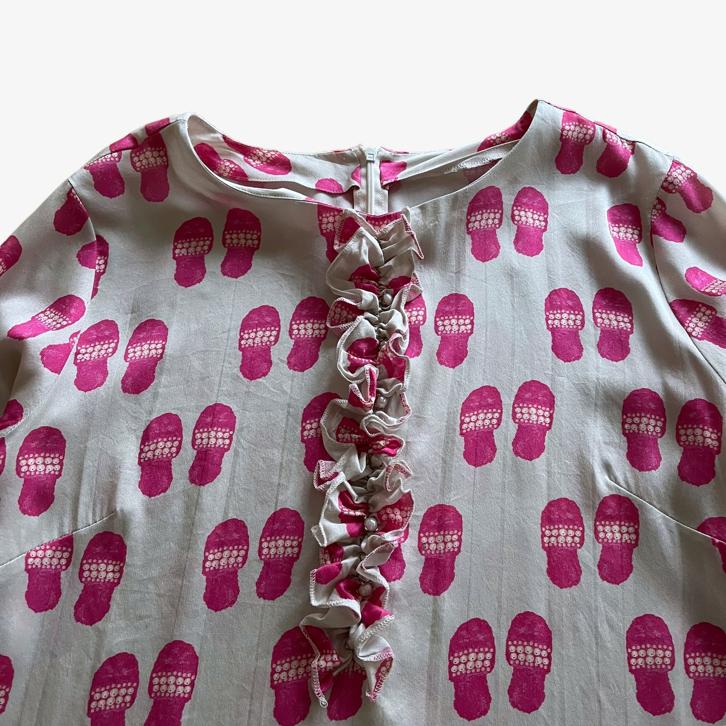 Vintage 90s Womens Kramer Pink Sandal Print Long Sleeve Silk Ruffle Blouse Frill - Casspios Dream