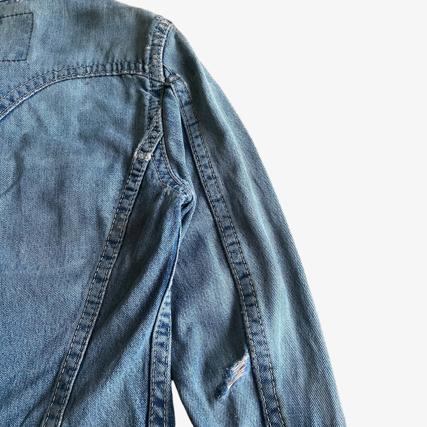 Vintage 90s Womens Levis Blue Denim Trucker Jacket Pit - Casspios Dream