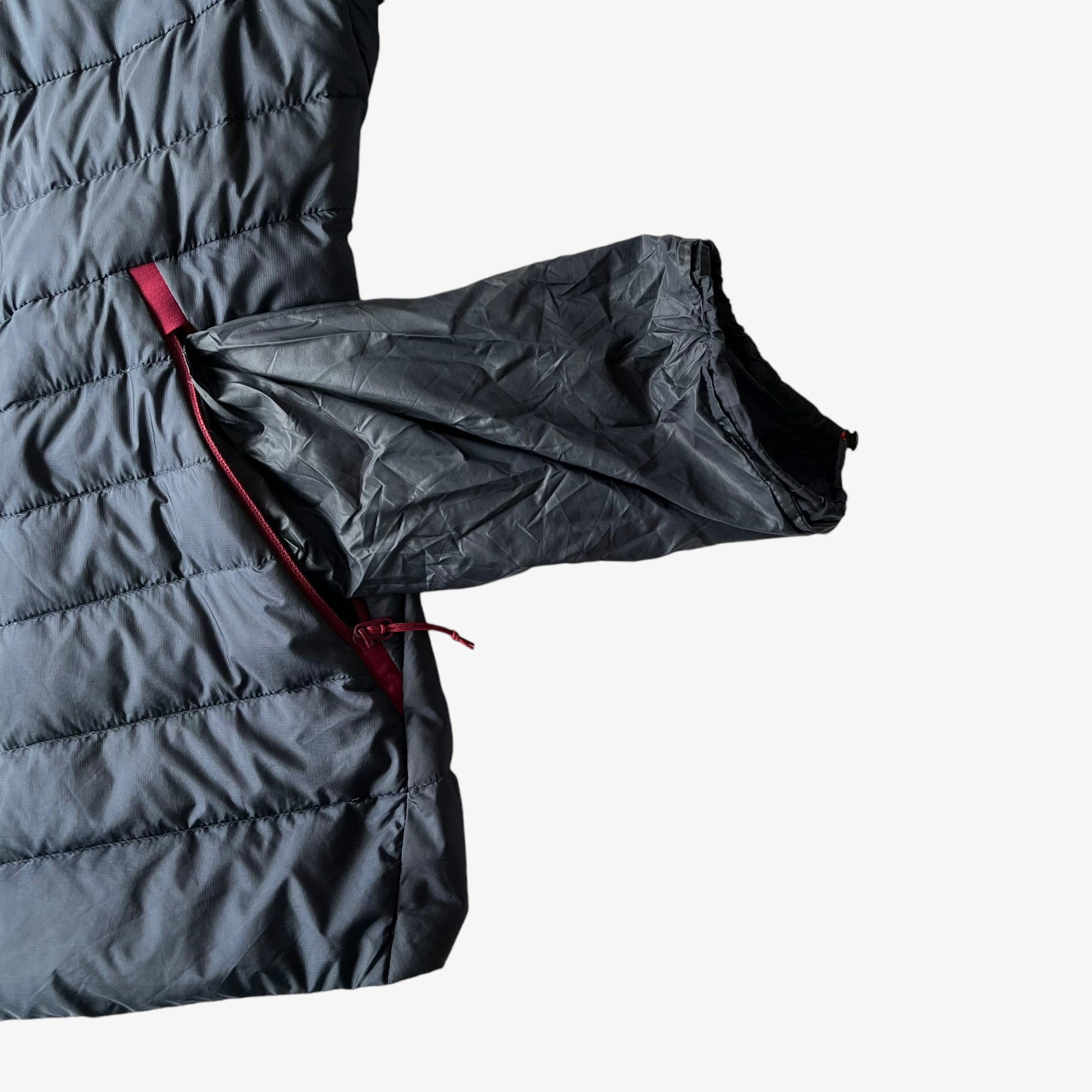 Vintage Y2K Womens Arcteryx Cerium Goose Down Grey Hooded Puffer Jacket With Packable Bag Pocket - Casspios Dream