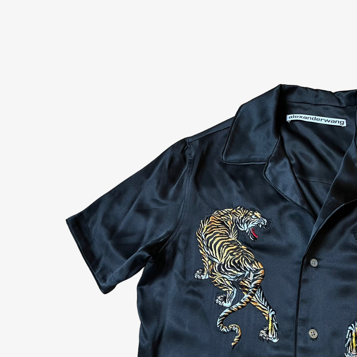 Womens Alexander Wang Embroidered Tiger Black Silk Short Sleeve Shirt Motif - Casspios Dream