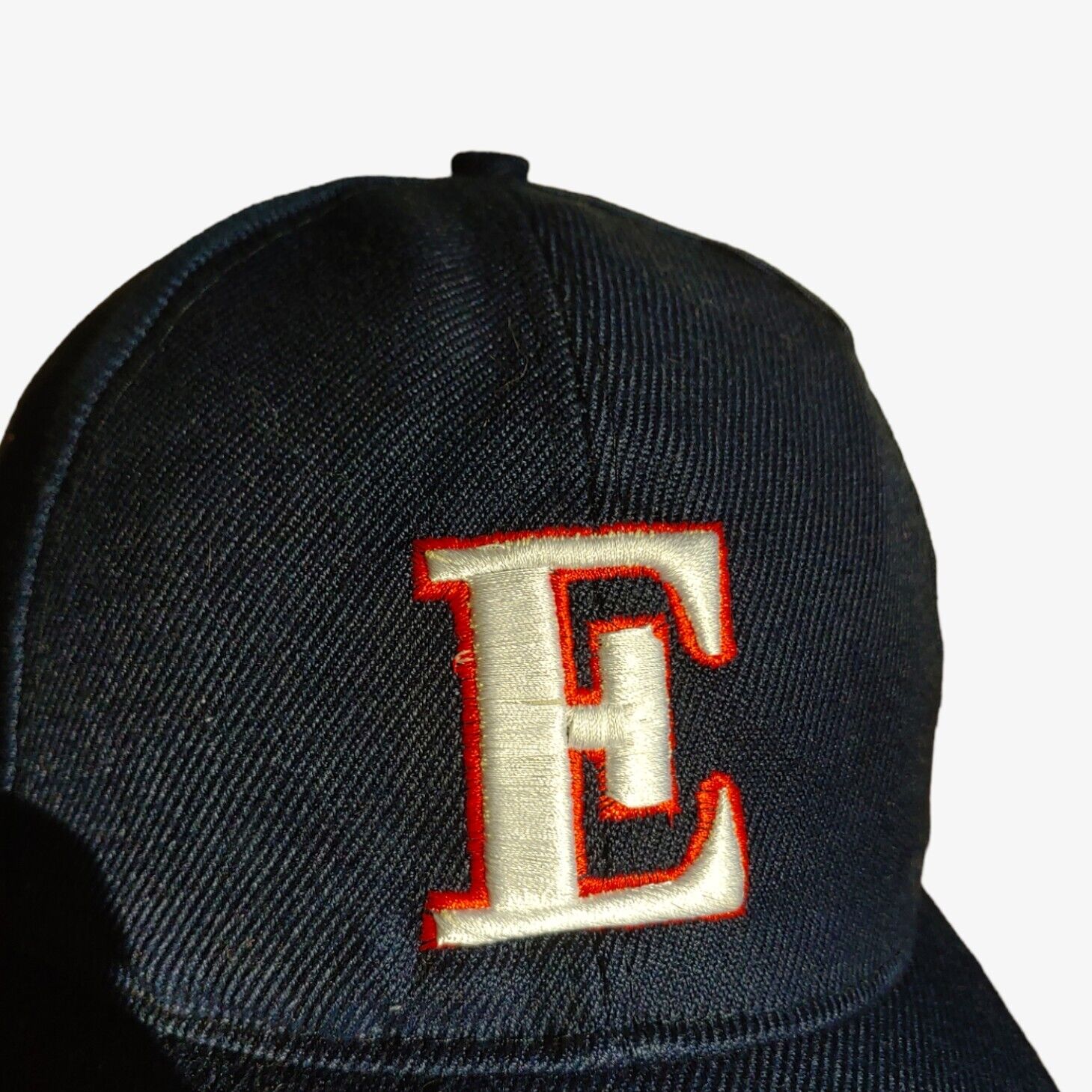 Vintage 1990s E Embroidered Baseball Cap Logo - Casspios Dream